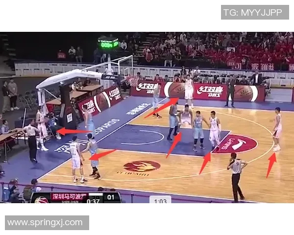 上海篮球队技术争议引发热议球迷与专家各抒己见探讨战术与裁判判罚